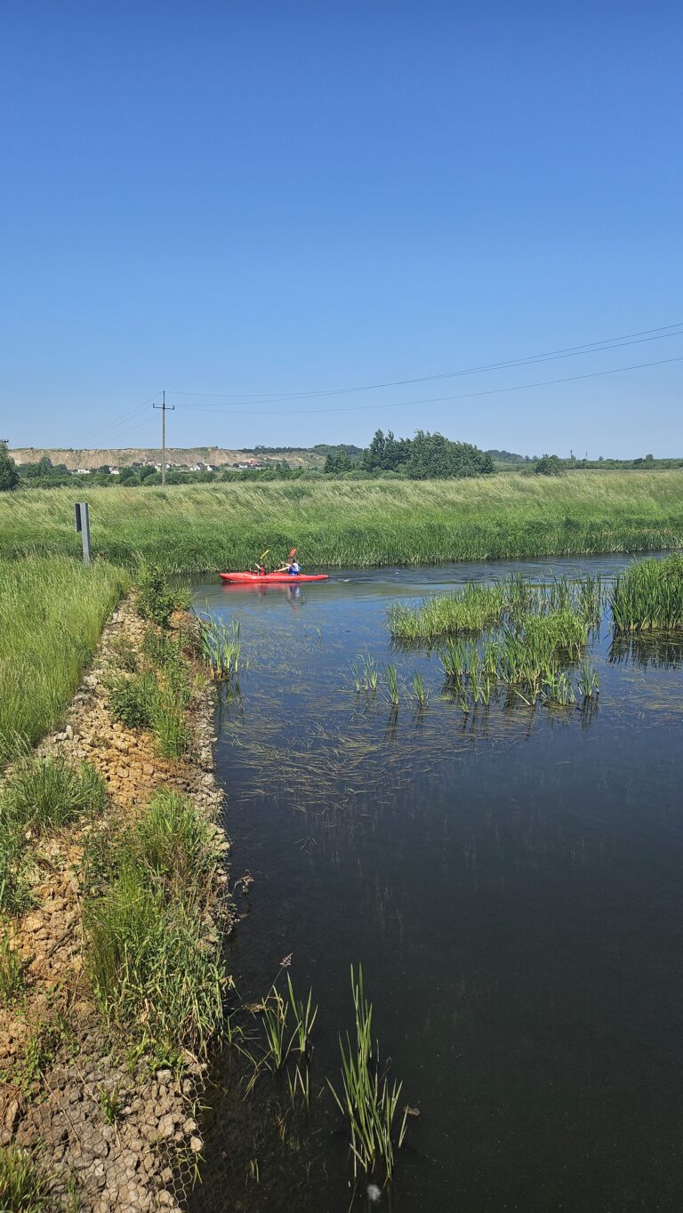 Przystań końcowa na szlaku kajakowym Redy w Mrzezinie